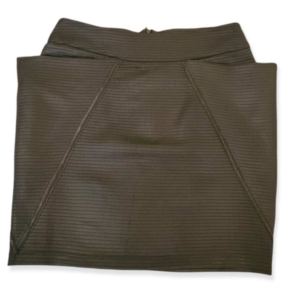 Amber Sakai Black Oversized Pockets Mini Skirt